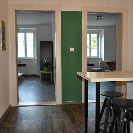 Apartment In Praha 3 Buitenkant foto