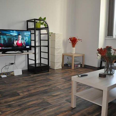 Apartment In Praha 3 Buitenkant foto